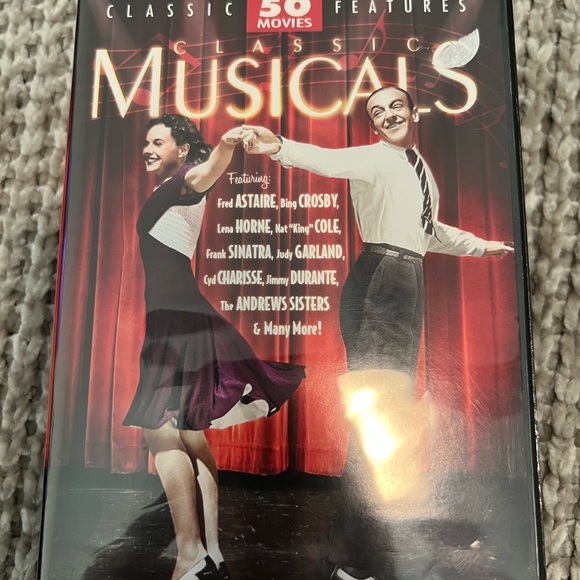 Classic Features 50 Movies / Musicals - Picture 3 of 4